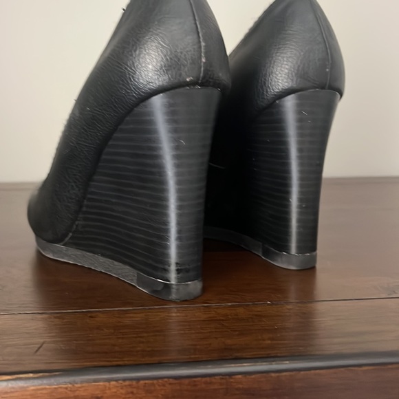 Hibou wedge pumps excellent - Picture 4 of 6